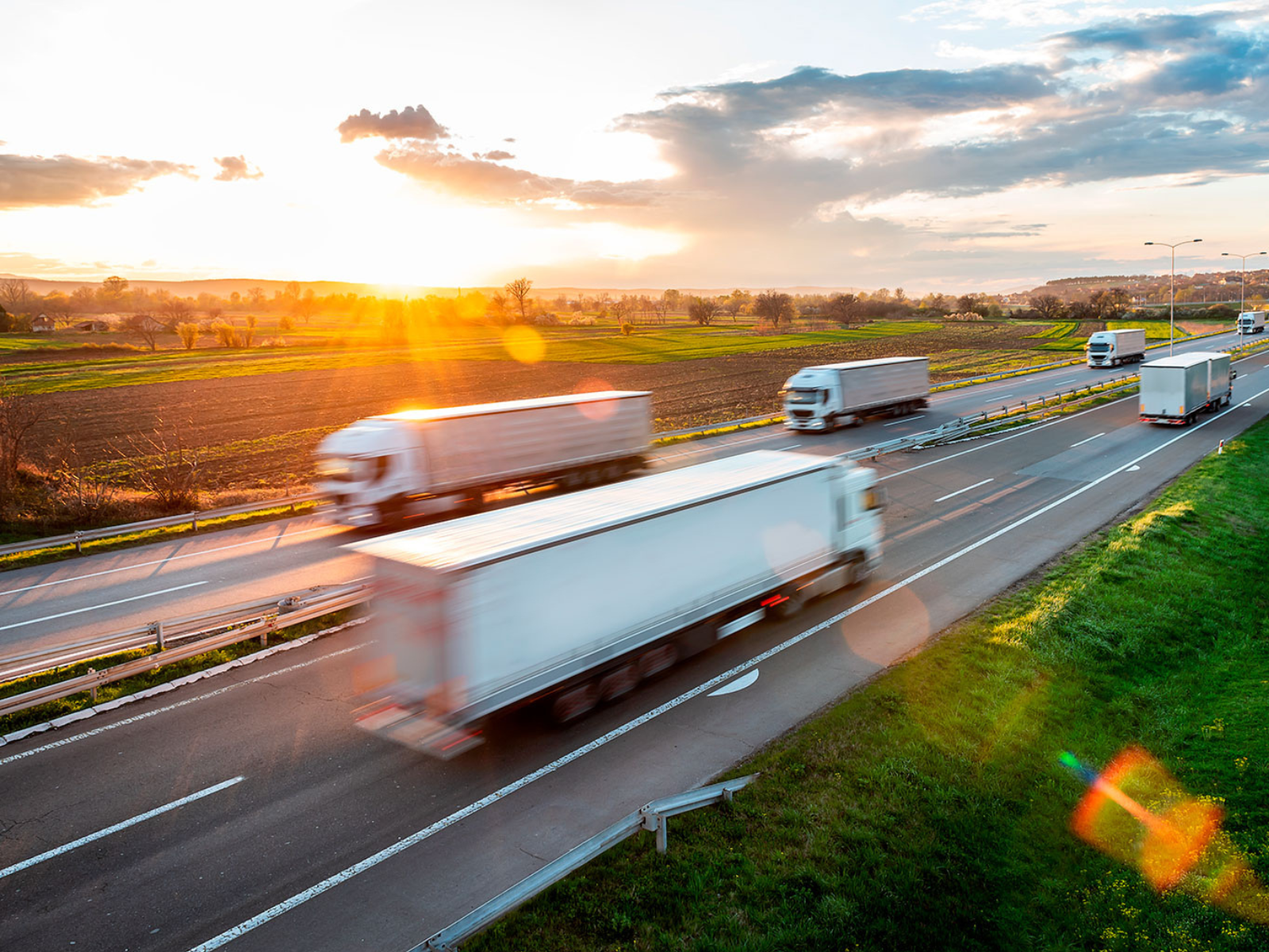 El sector logistico espanol enfrenta desafios y oportunidades en abril de 2025
